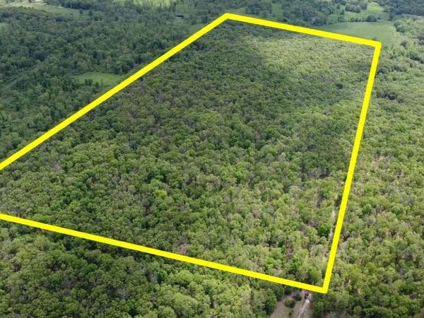 000 S 52nd Road , Humansville, MO 65674