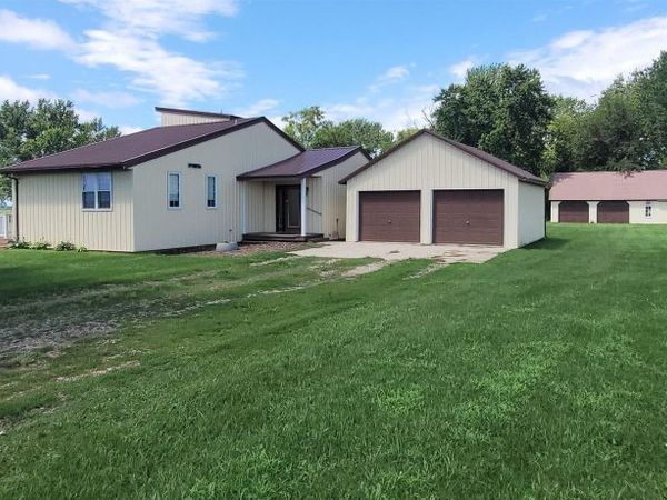 3943 Olive Ave, Archer, IA 51231