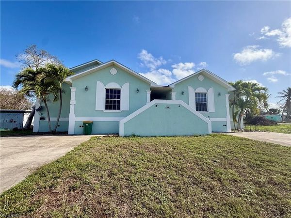 1227 Mangrove LN, CHOKOLOSKEE, FL 34138