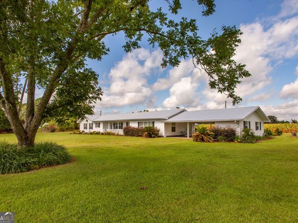 596 Teakwood Road, Alma, GA 31510