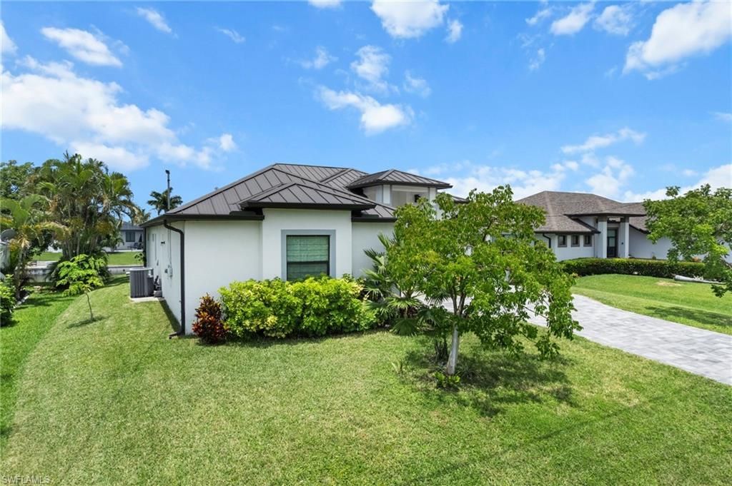 3022 SW 24th Ave, Cape Coral, FL 33914 Photo