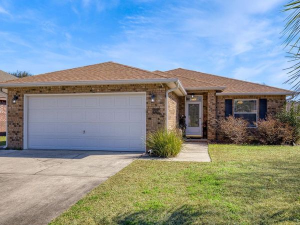 4907 Makenna Circle, Pace, FL 32571