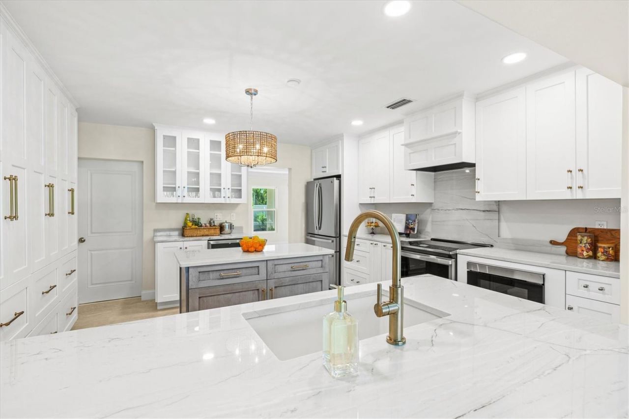 5012 Higel Avenue, Sarasota, FL 34242 Photo