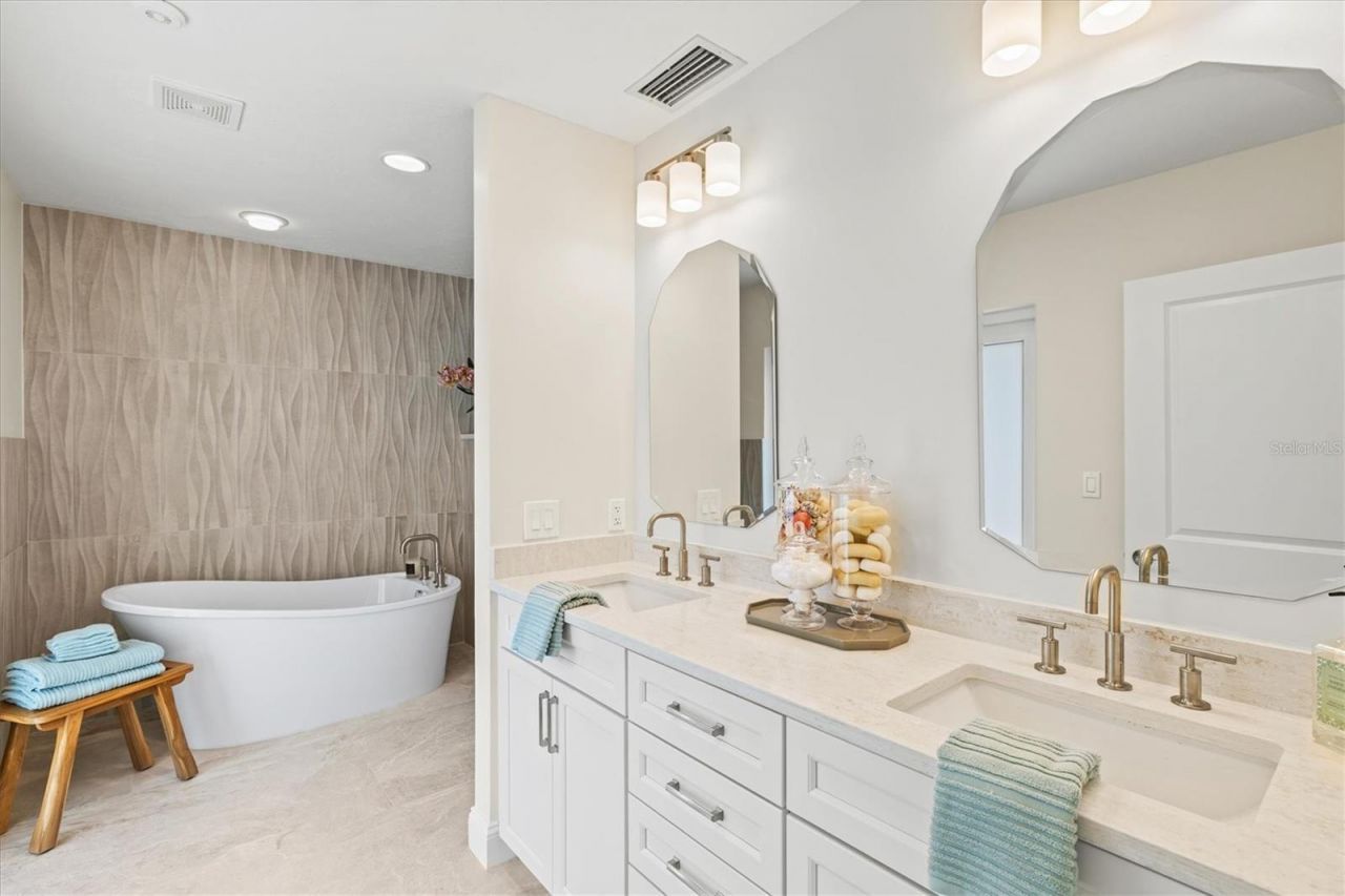 5012 Higel Avenue, Sarasota, FL 34242 Photo