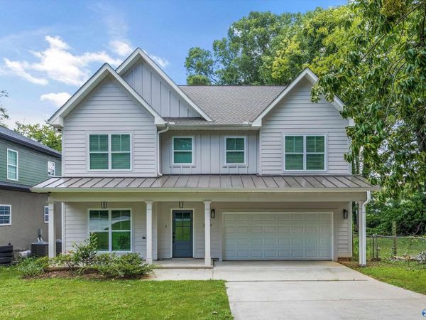 2909 7th Avenue SW, Huntsville, AL 35805