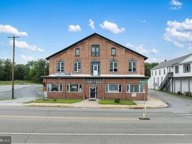 500 BRIDGE STREET, WEISSPORT, PA 18235