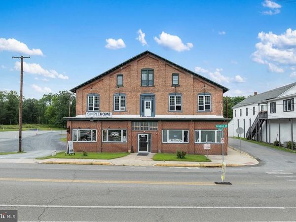 500 BRIDGE STREET, WEISSPORT, PA 18235