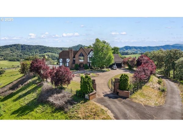 331 METZ HILL RD, Oakland, OR 97462