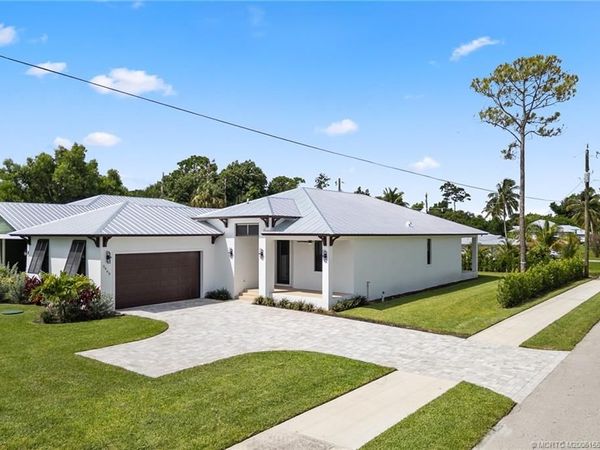 5460 SE Front Avenue, Stuart, FL 34997