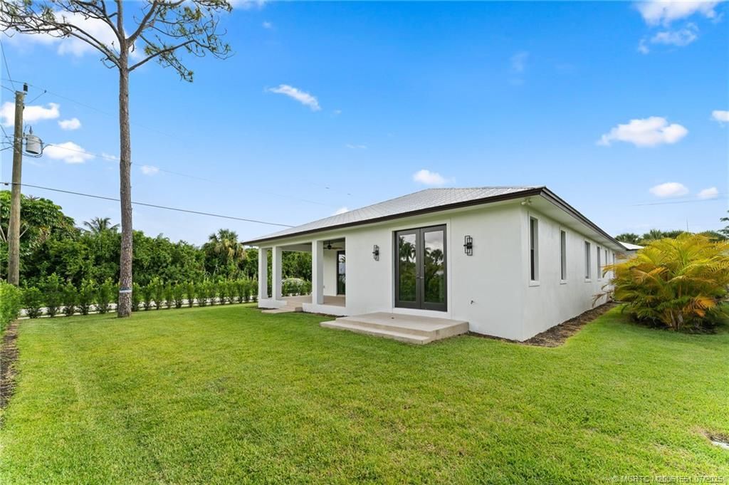 5460 SE Front Avenue, Stuart, FL 34997 Photo