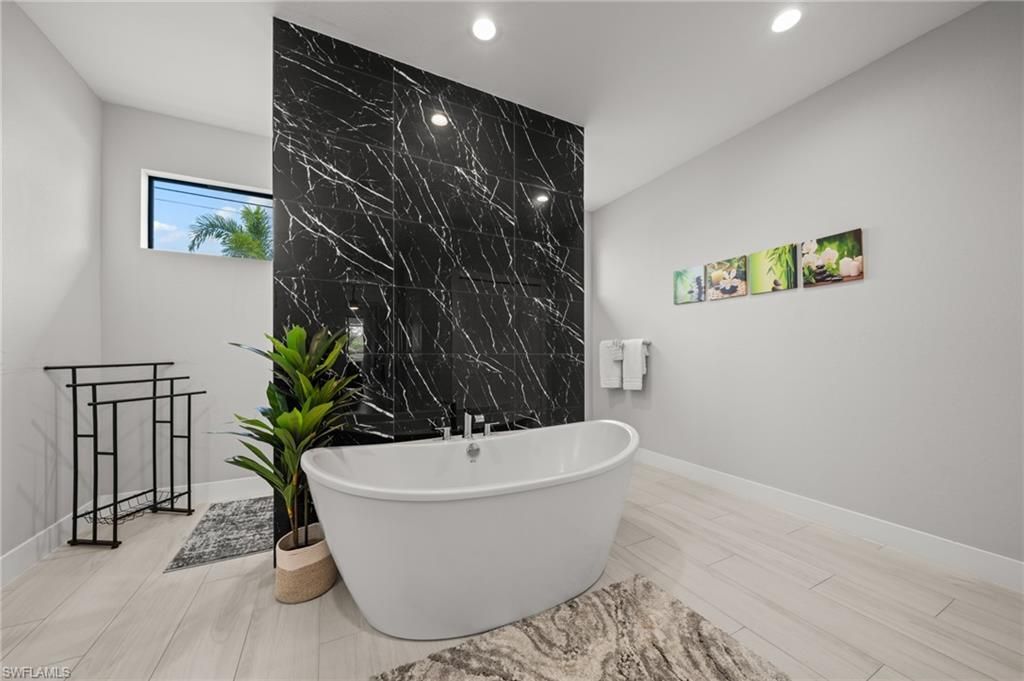 1923 SW 8th Ct, Cape Coral, FL 33991 Photo