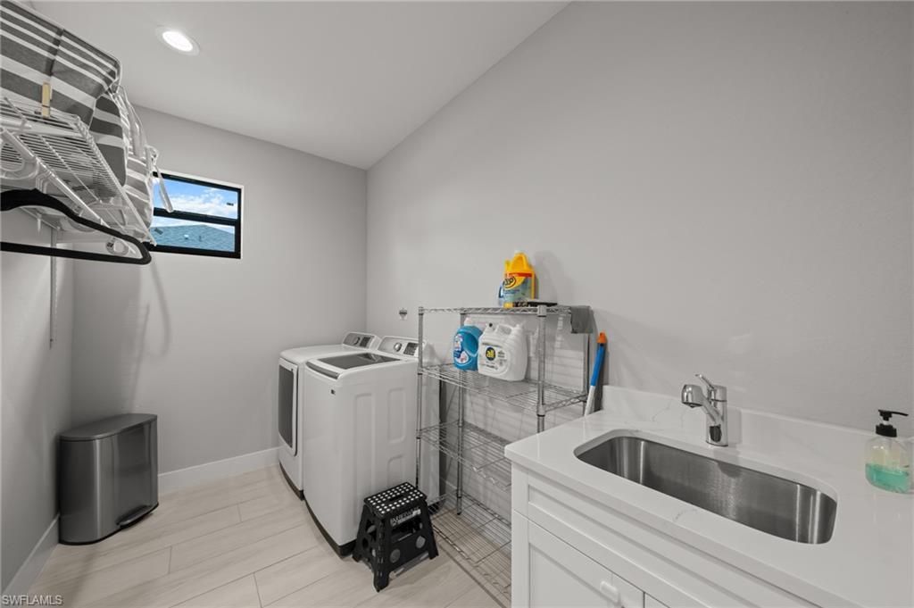 1923 SW 8th Ct, Cape Coral, FL 33991 Photo