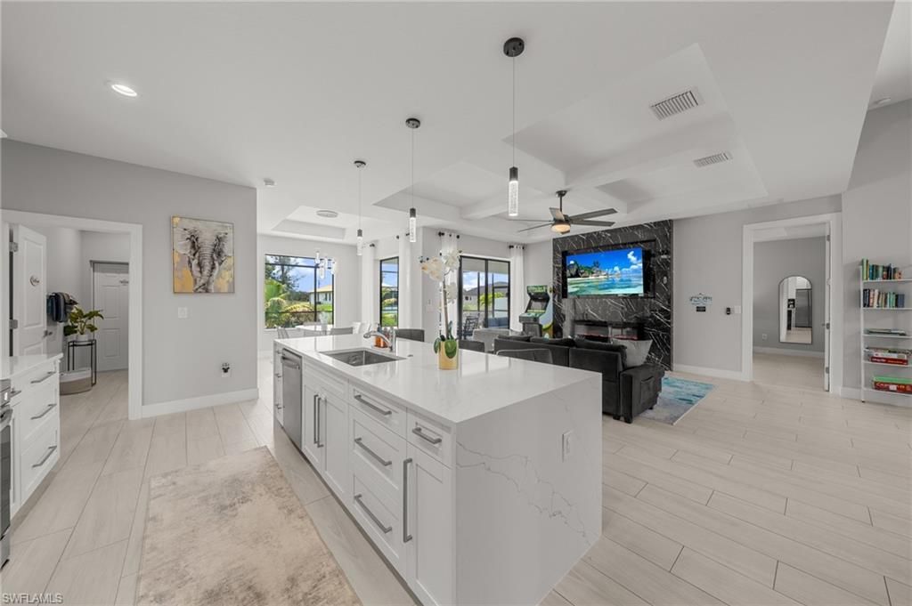 1923 SW 8th Ct, Cape Coral, FL 33991 Photo