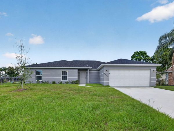 1517 SW Aledo Lane, Port St. Lucie, FL 34953