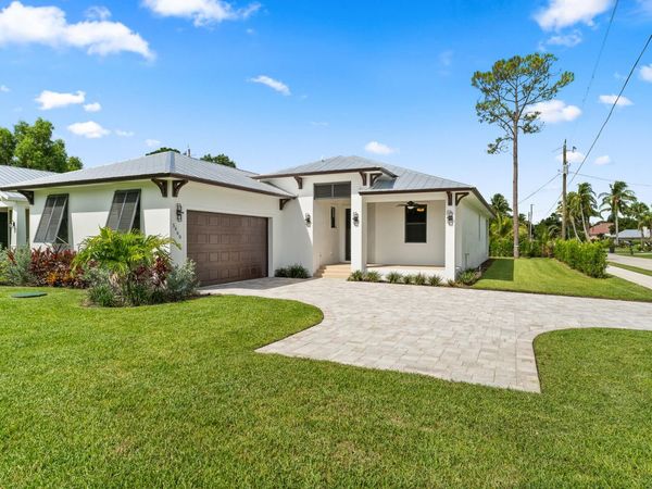 5460 SE Front Avenue, Stuart, FL 34997