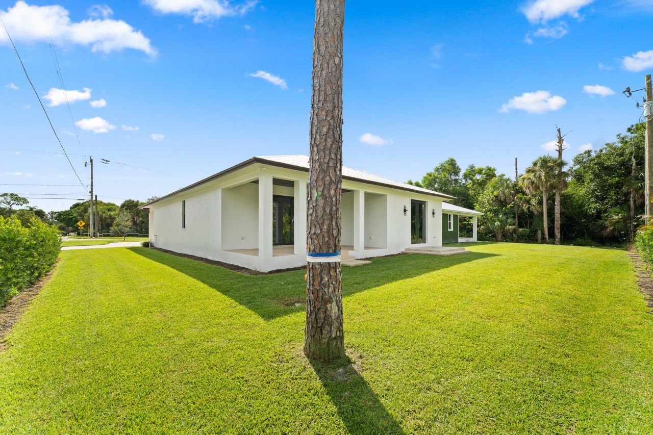 5460 SE Front Avenue, Stuart, FL 34997 Photo