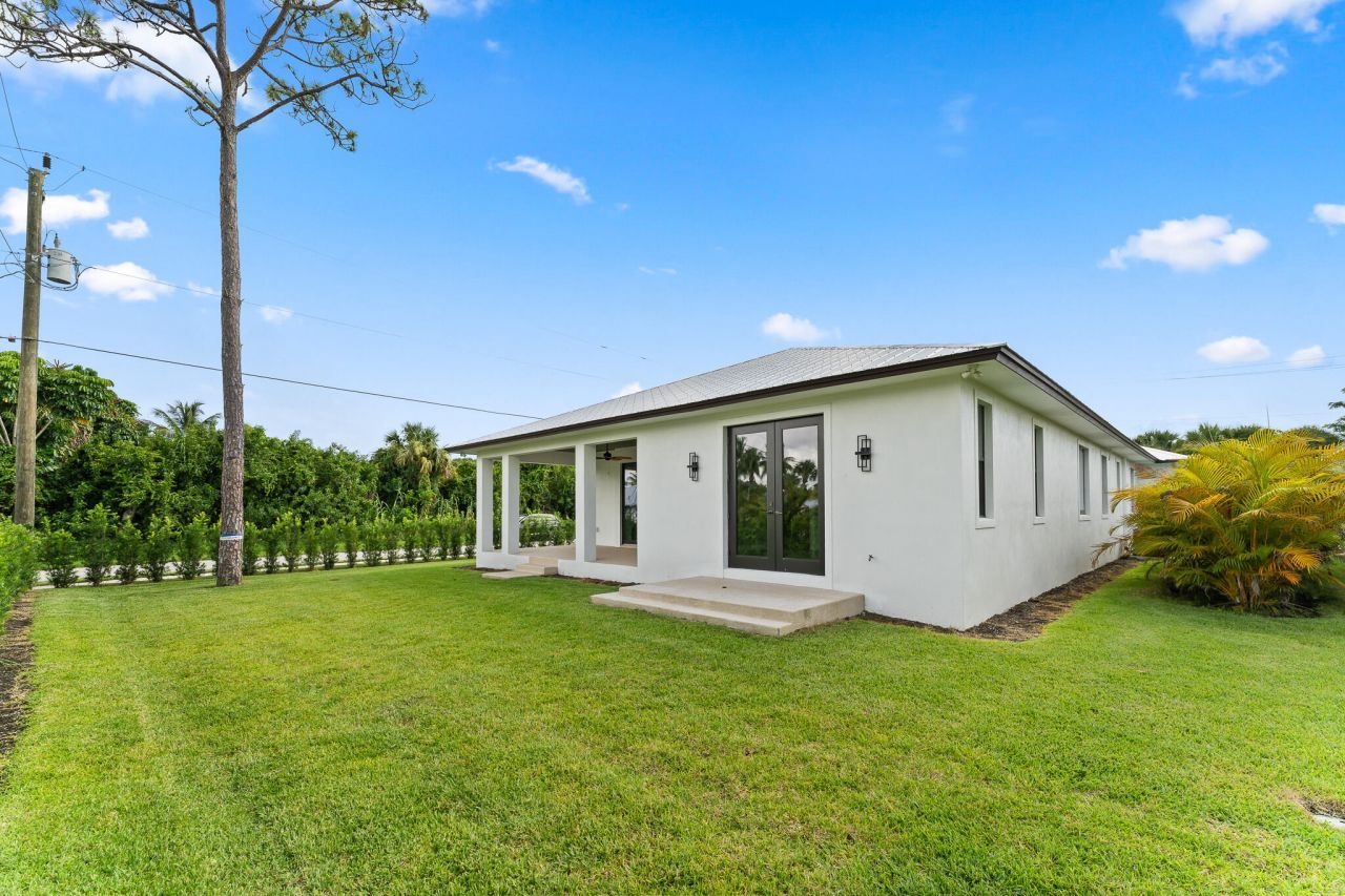 5460 SE Front Avenue, Stuart, FL 34997 Photo