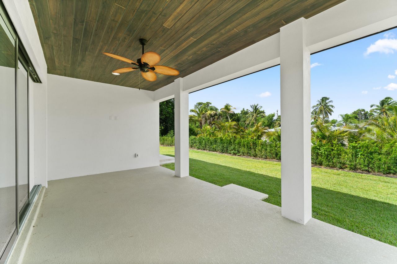 5460 SE Front Avenue, Stuart, FL 34997 Photo