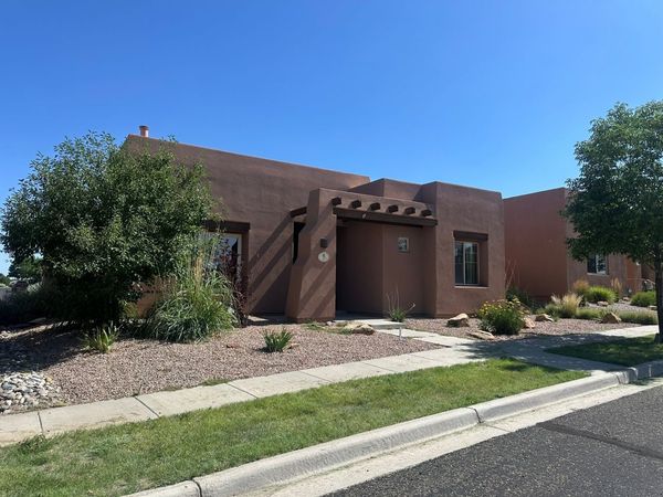 8 Cimarron Pass, Santa Fe, NM 87508