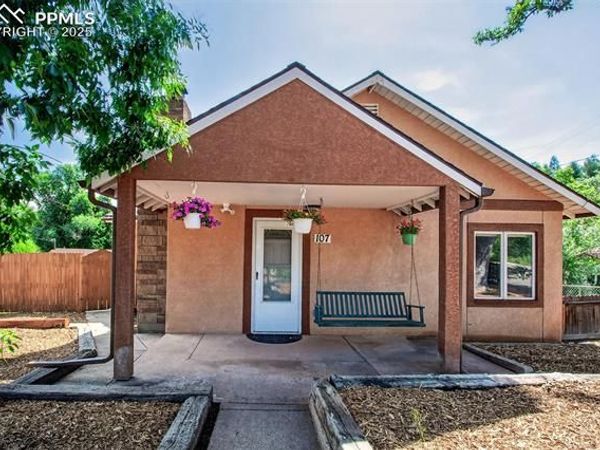107 Oak Place, Manitou Springs, CO 80829