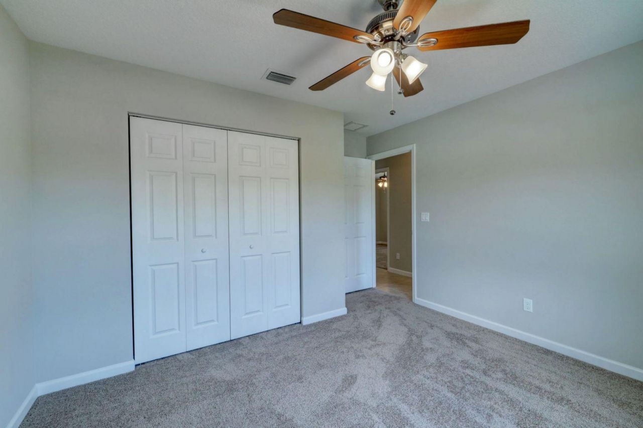 325 SW Ridgecrest Drive, Port Saint Lucie, FL 34953 Photo