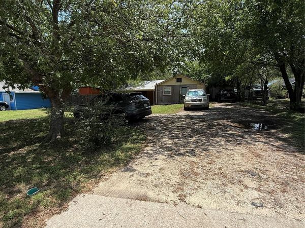 2703 Wheless LN, Austin, TX 78723