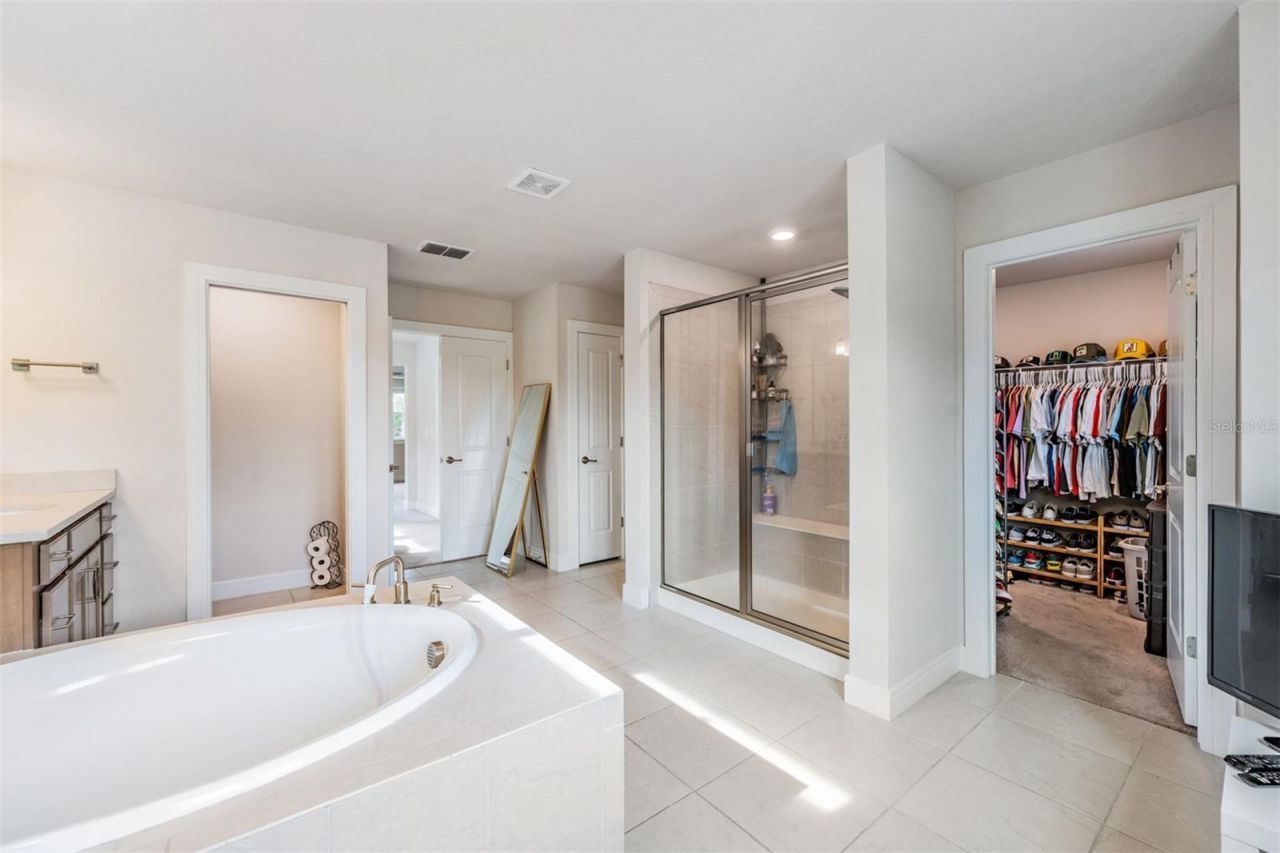 2836 Buckhorn Forest Drive, Valrico, FL 33594 Photo