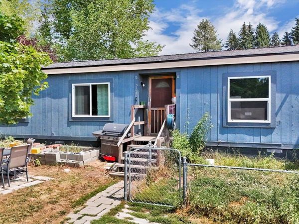 209 E Ticknor St, Fairfield, WA 99012