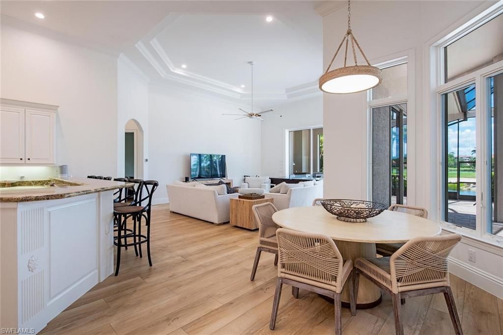 1633 Chinaberry Way, Naples, FL 34105 Photo