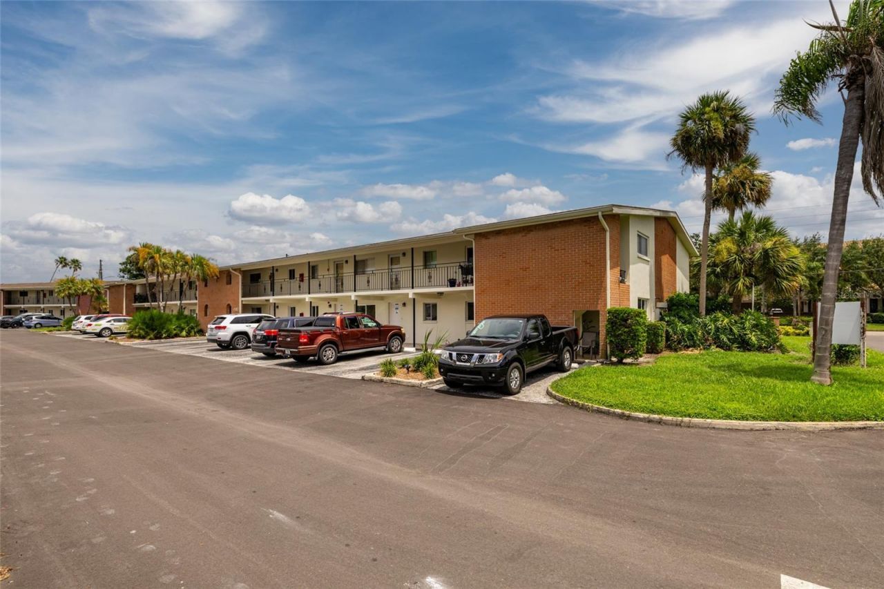 4580 Overlook Drive Ne, Unit 190, Saint Petersburg, FL 33703 Photo