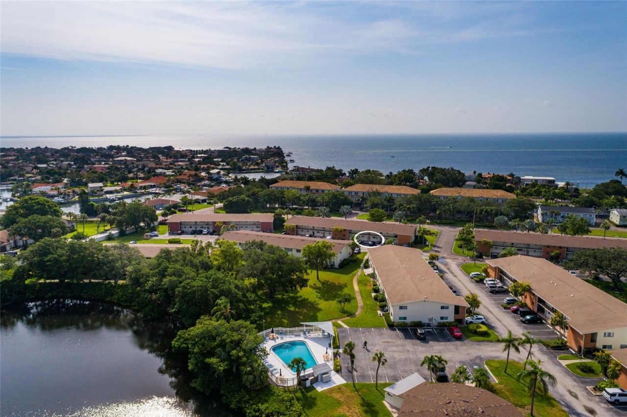 4580 Overlook Drive Ne, Unit 190, Saint Petersburg, FL 33703 Photo