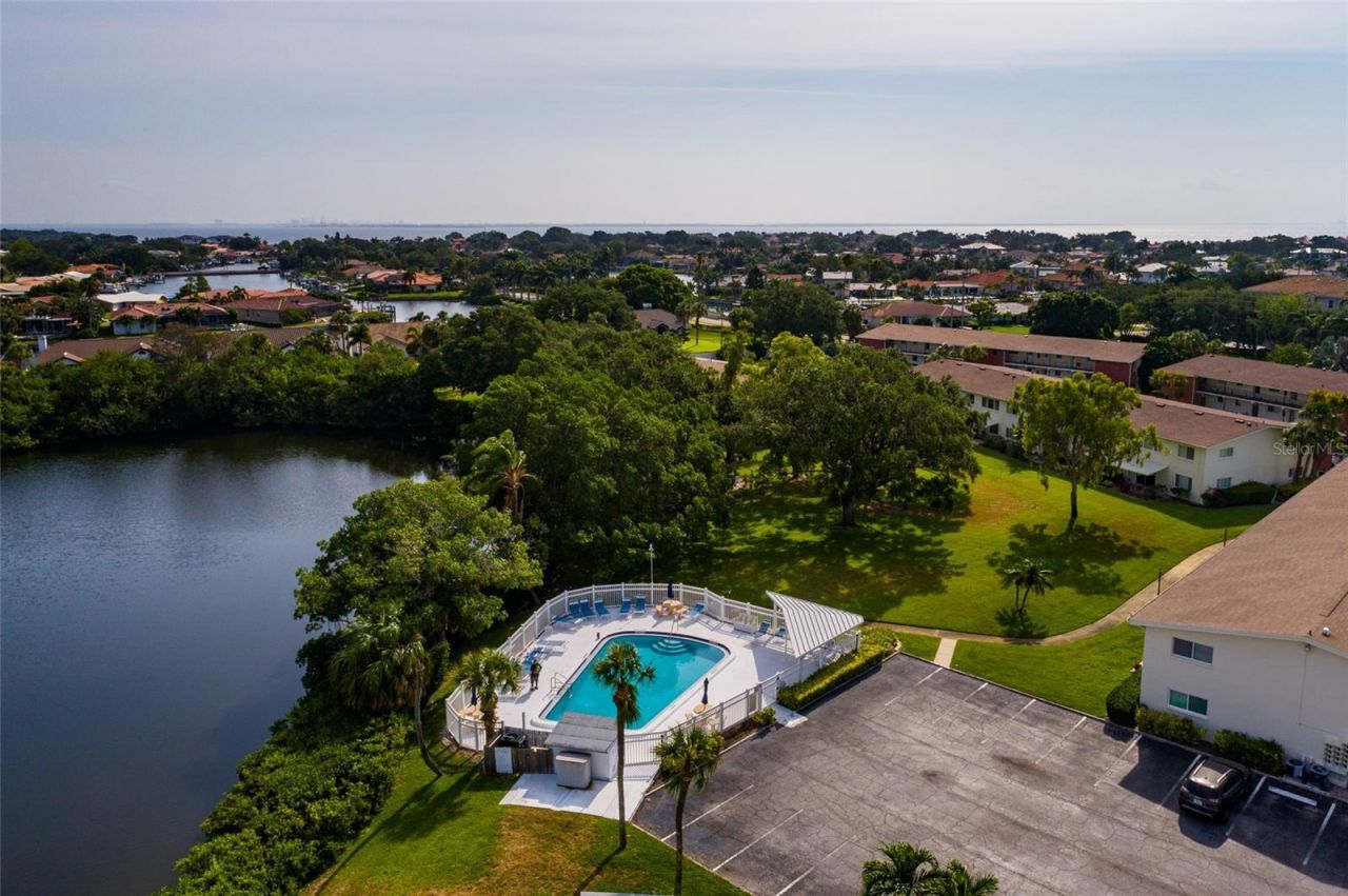 4580 Overlook Drive Ne, Unit 190, Saint Petersburg, FL 33703 Photo