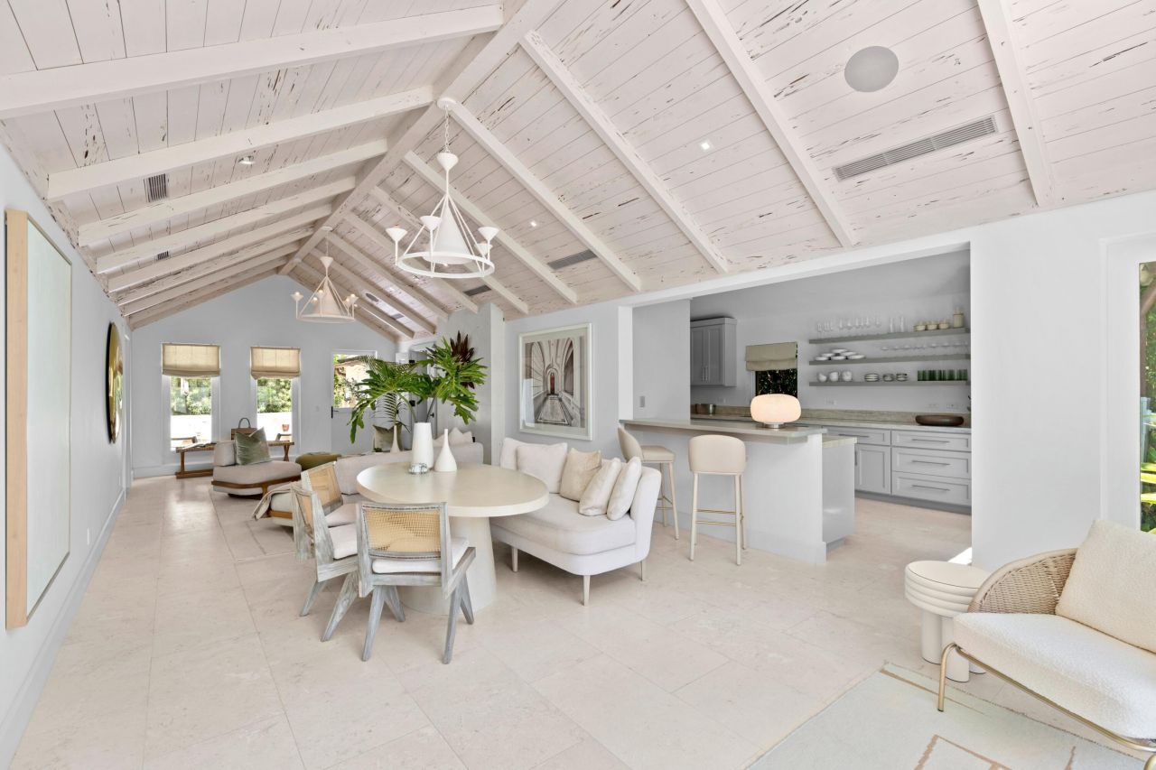 365 Hibiscus Avenue, Palm Beach, FL 33480 Photo