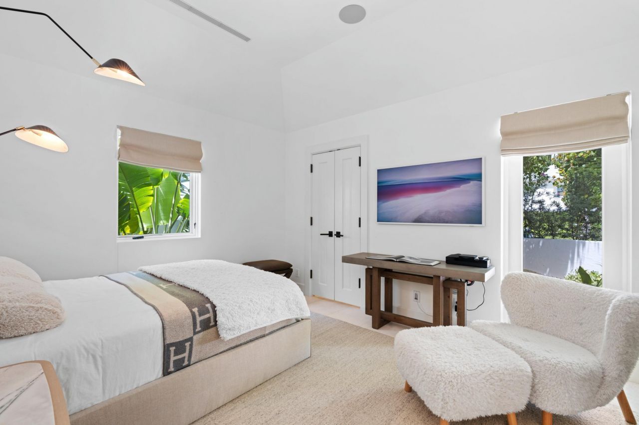 365 Hibiscus Avenue, Palm Beach, FL 33480 Photo