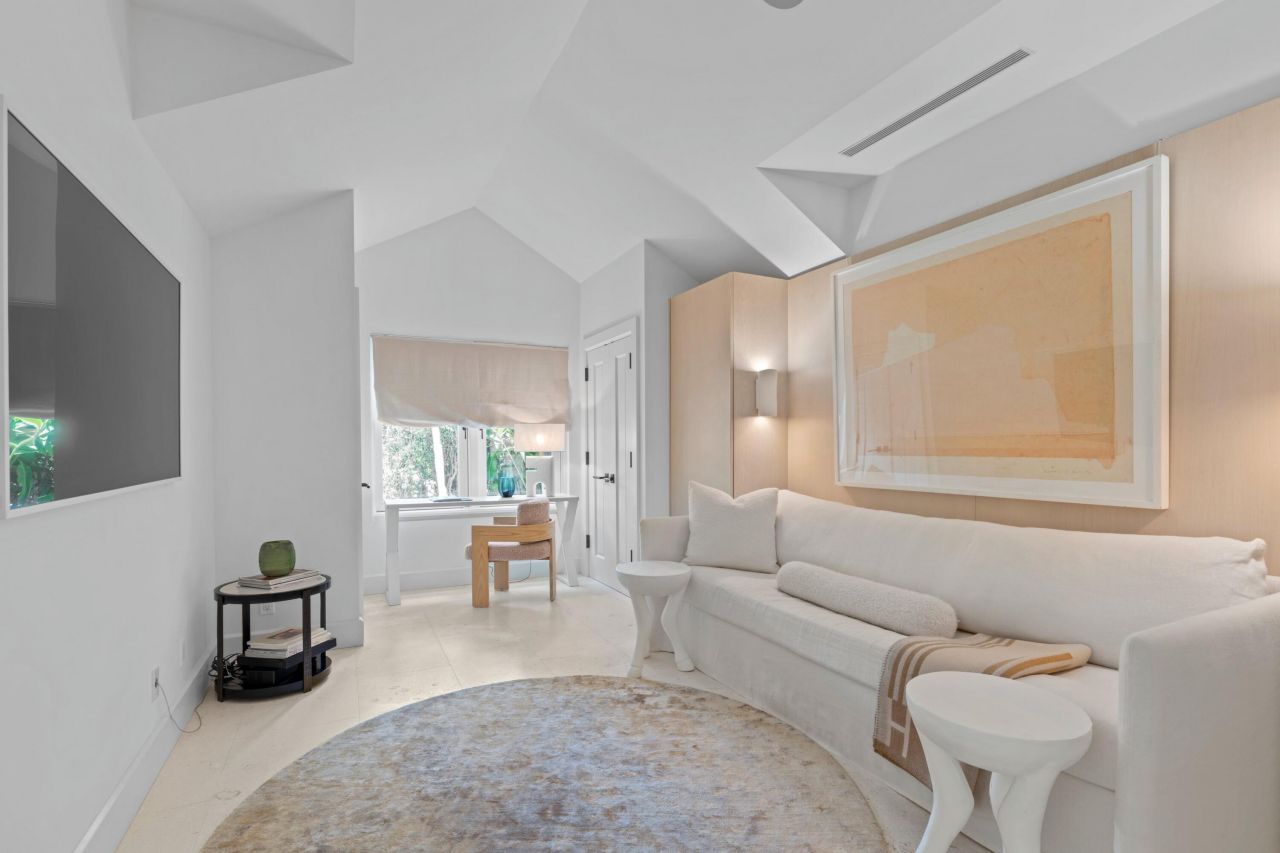 365 Hibiscus Avenue, Palm Beach, FL 33480 Photo