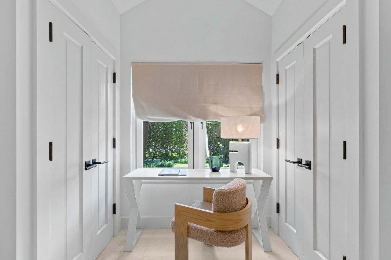 365 Hibiscus Avenue, Palm Beach, FL 33480 Photo