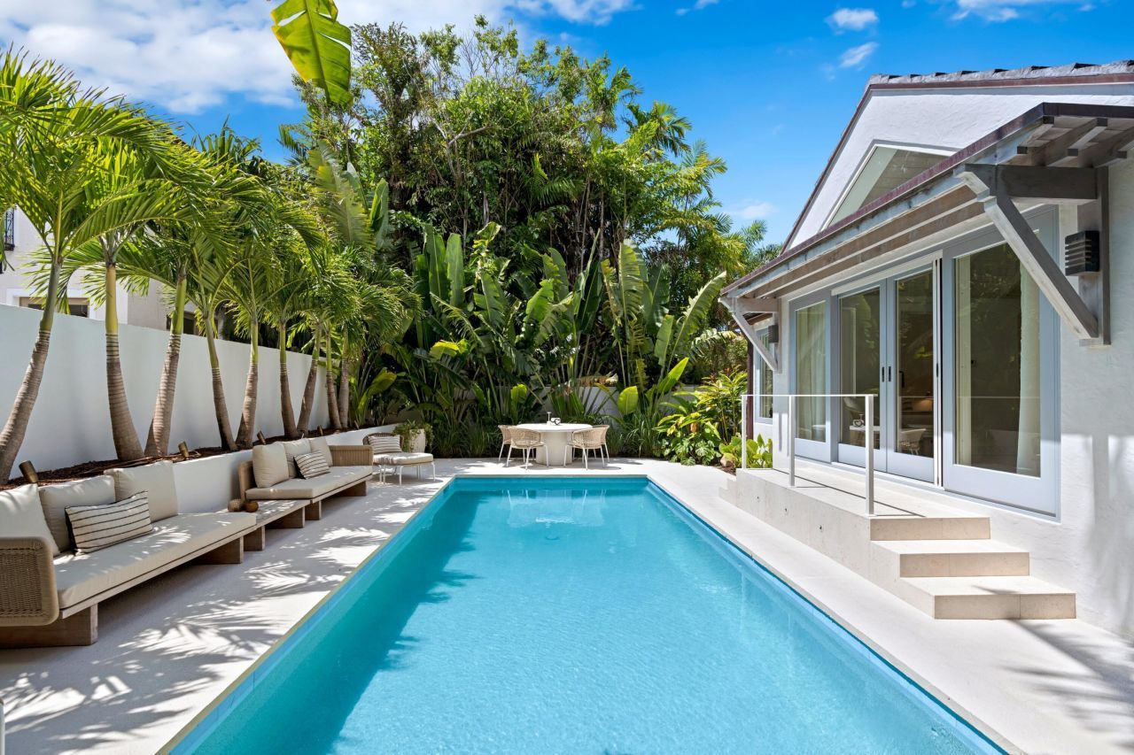 365 Hibiscus Avenue, Palm Beach, FL 33480 Photo