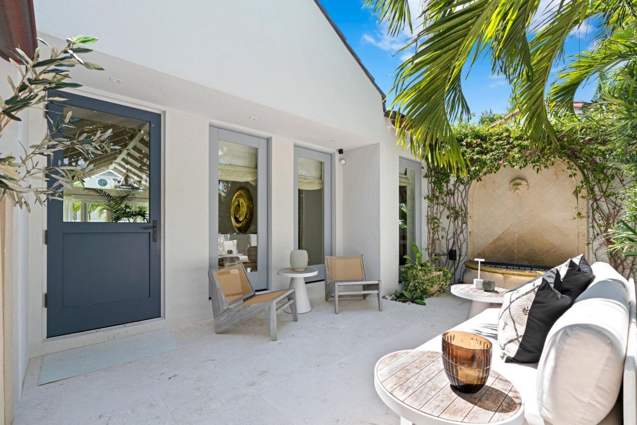 365 Hibiscus Avenue, Palm Beach, FL 33480 Photo