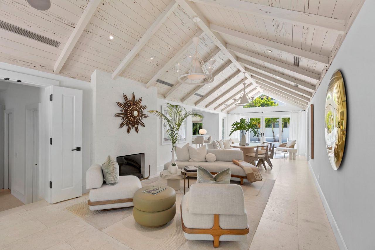 365 Hibiscus Avenue, Palm Beach, FL 33480 Photo