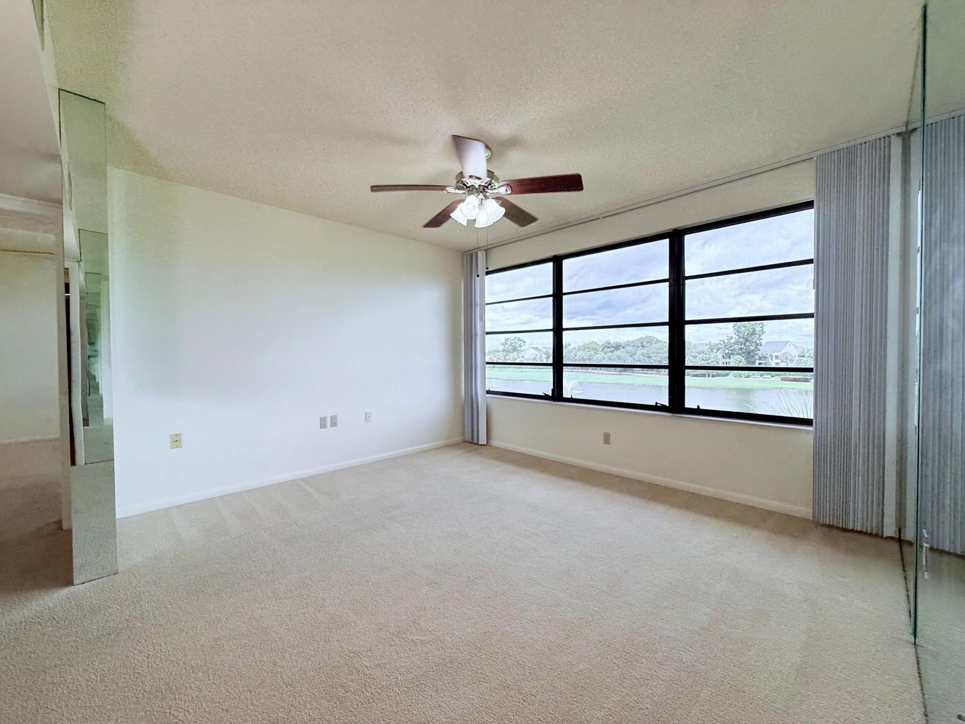 3525 Village Boulevard, Unit 401, West Palm Beach, FL 33409 Photo