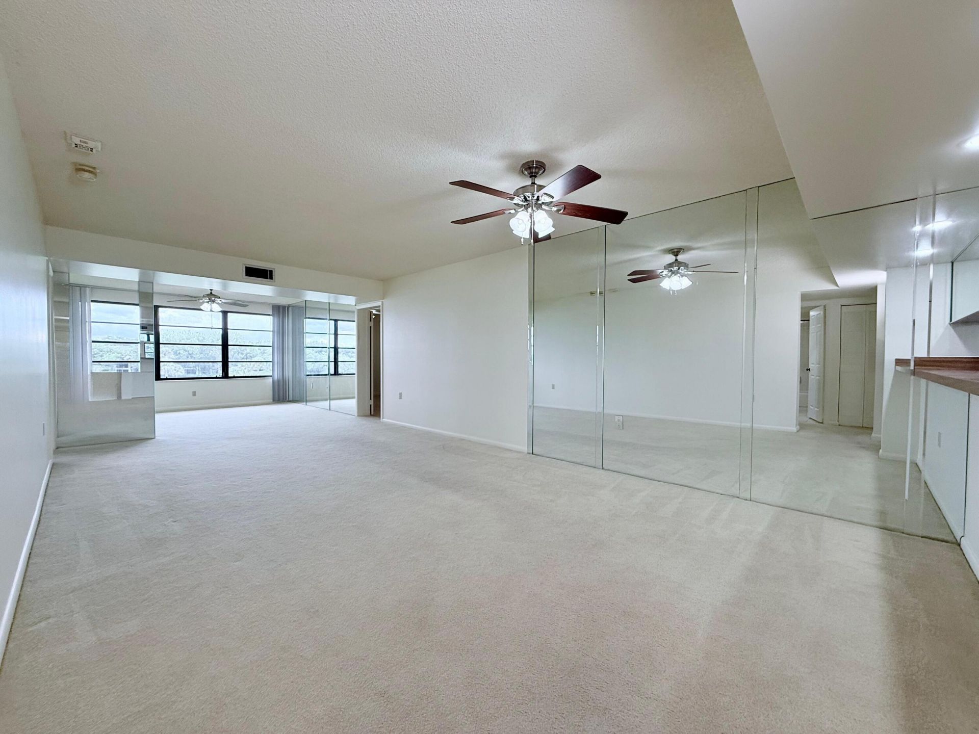 3525 Village Boulevard, Unit 401, West Palm Beach, FL 33409 Photo