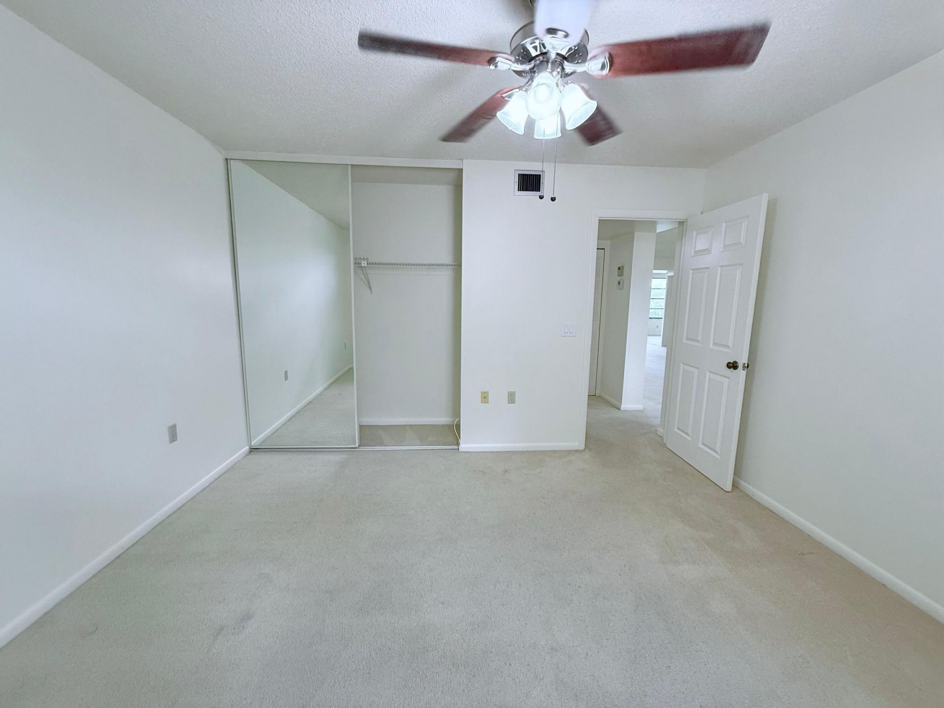 3525 Village Boulevard, Unit 401, West Palm Beach, FL 33409 Photo