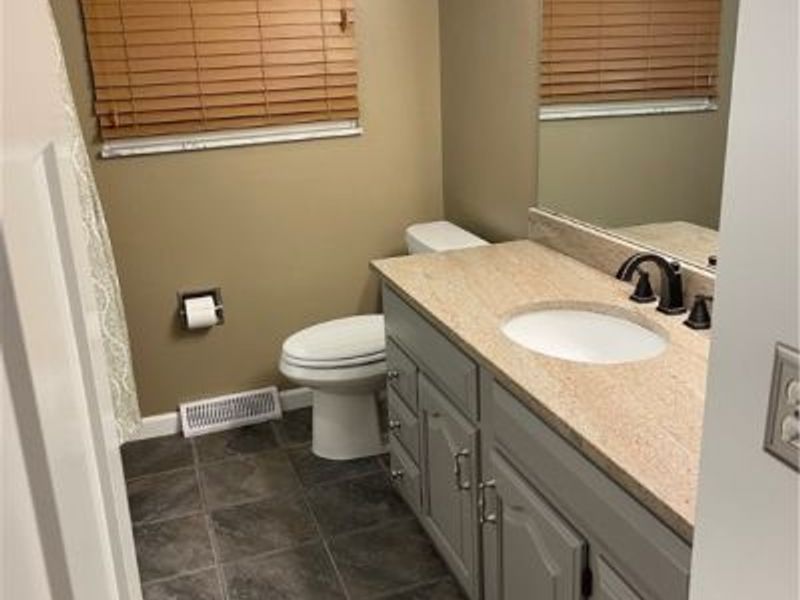 8902 Lincolnshire Boulevard, Strongsville, OH 44149 Photo 15