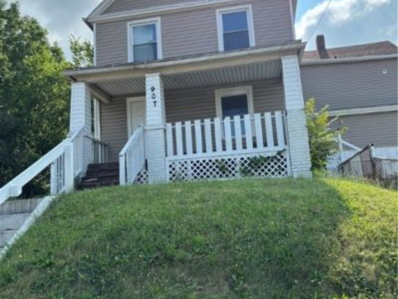 909 Grant Street, Akron, OH 44311 Photo 1