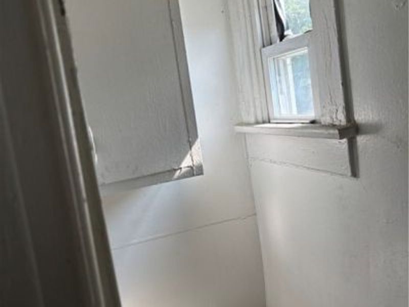 909 Grant Street, Akron, OH 44311 Photo 13