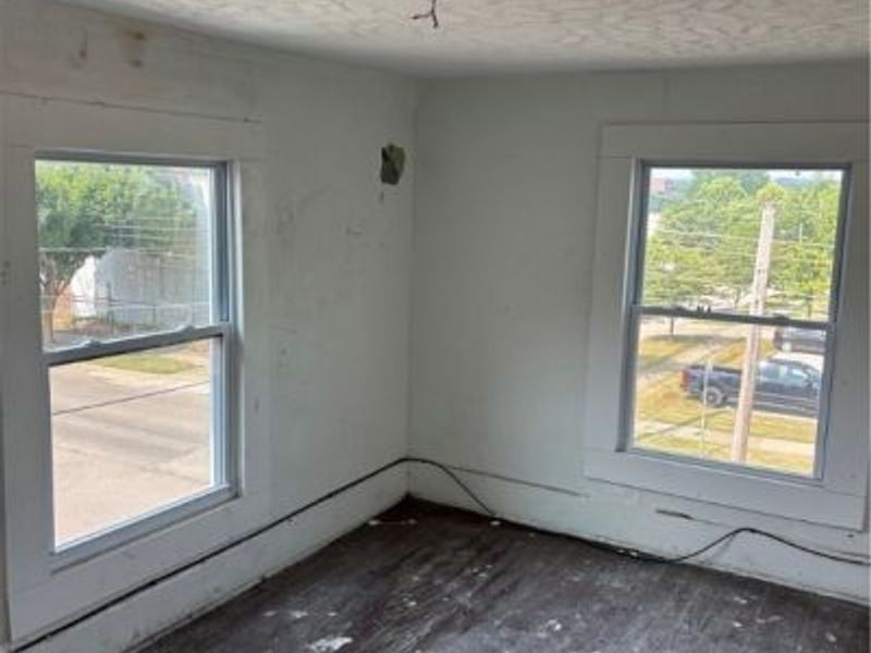 909 Grant Street, Akron, OH 44311 Photo 27