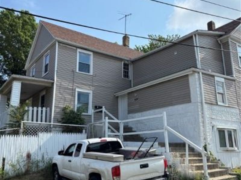 909 Grant Street, Akron, OH 44311 Photo 3