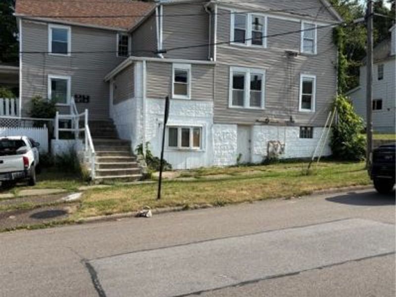 909 Grant Street, Akron, OH 44311 Photo 5