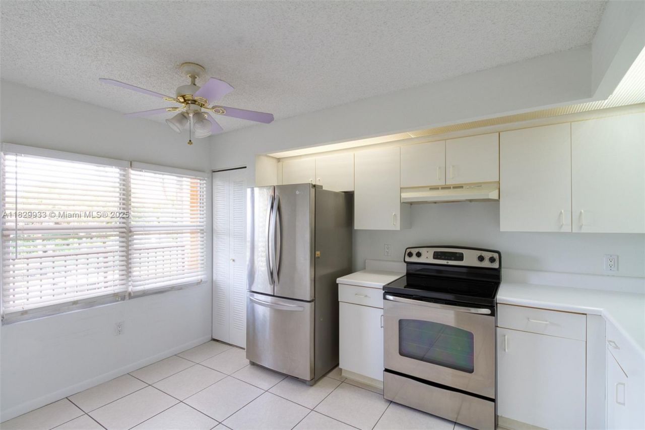 571 SW 142nd Ave, Unit 209O, Pembroke Pines, FL 33027 Photo