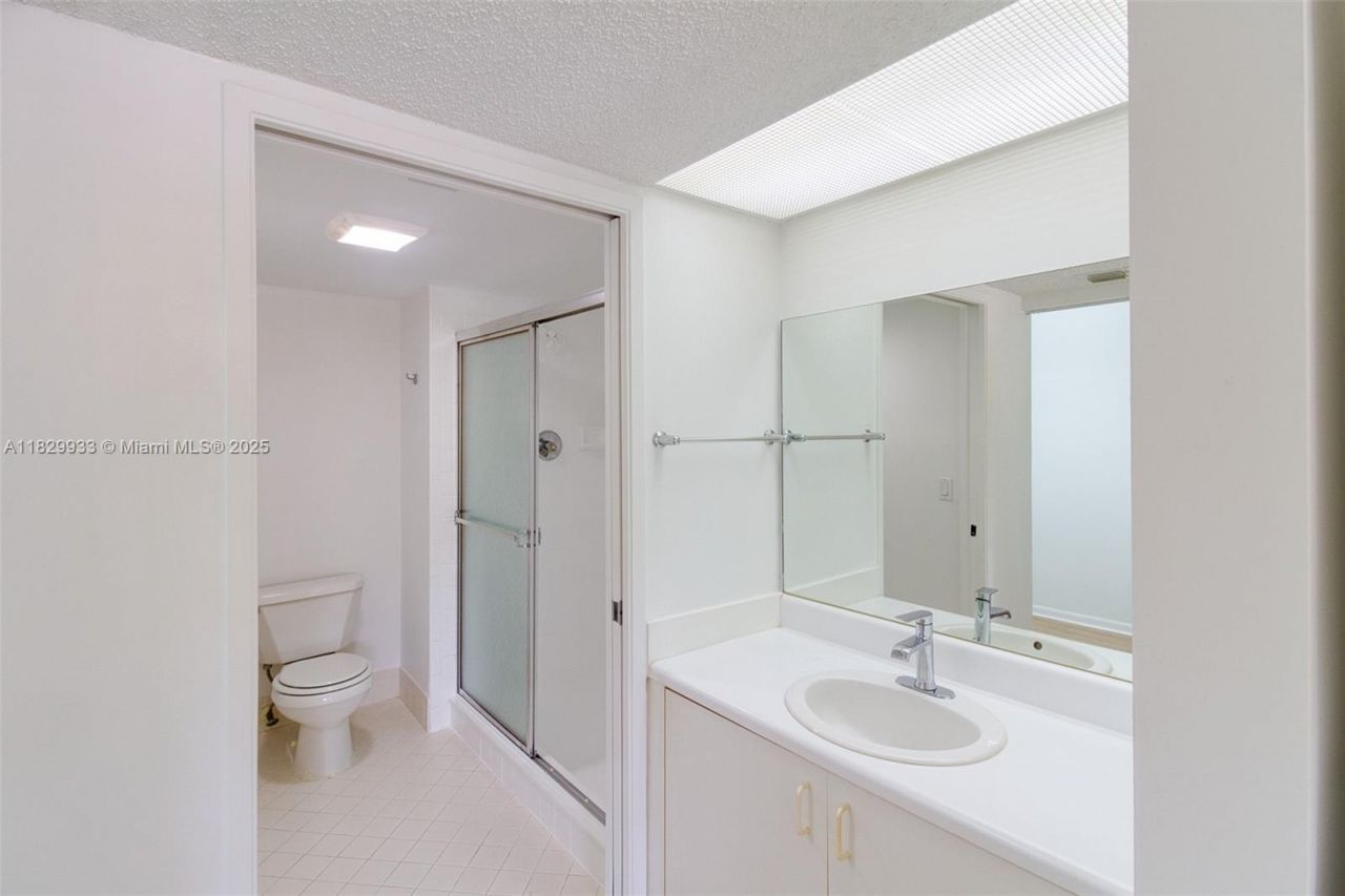 571 SW 142nd Ave, Unit 209O, Pembroke Pines, FL 33027 Photo